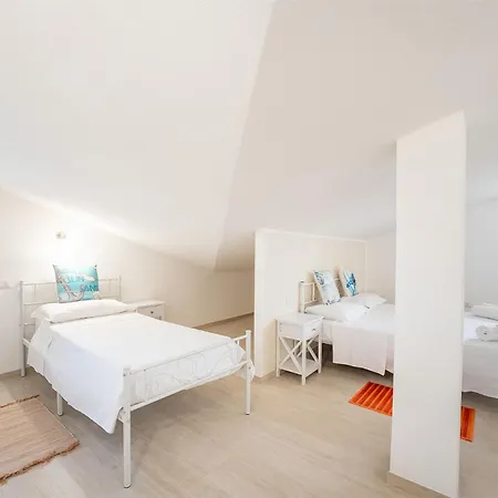 Dimora Del Sole, Center Σπίτι διακοπών Pula